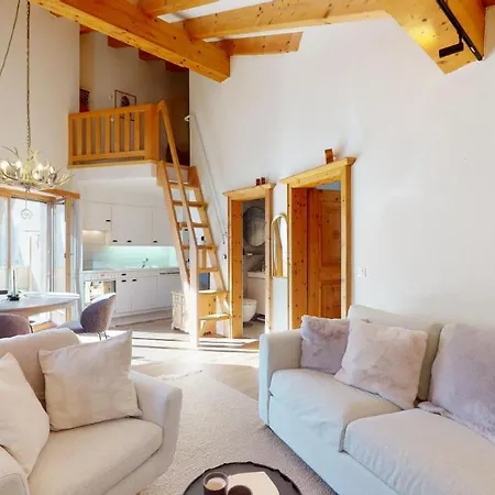 Abitaziun Cravunera - *