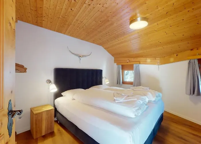 Abitaziun Cravunera - *