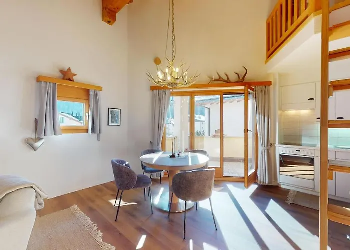 Abitaziun Cravunera - *